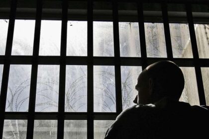 traficant de droguri la 64 de ani pe litoral a impuscat peste 10 ani de inchisoare 69d588f89c12f