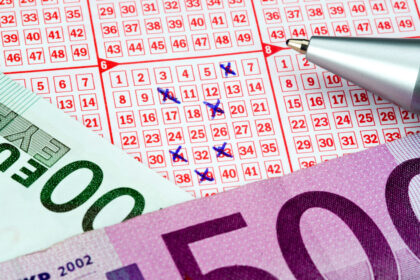 un barbat din germania a castigat la loto 44 de milioane de euro si nu i a spus nimic sotiei sale zile intregi 69ee3422e6b10