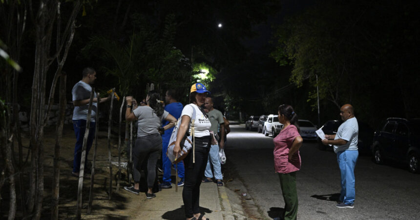 venezuela elibereaza zeci de detinuti politici sub presiunea sua aproximativ 500 raman in inchisoare 69e2370b65bf5