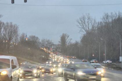 viata bate filmul in constanta si a cumparat masina a lasat o acasa dar a dat nas in nas cu ea in trafic 69d3918801576