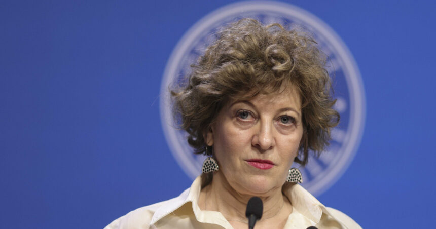 vicepremierul gheorghiu cand cineva spune ca ne vindem tara vorbind despre hidroelectrica fie habar n are ce vorbeste fie e ticalos 69e27bf5df0dc