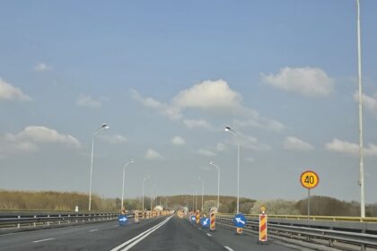 video atentie soferi se lucreaza pe podul de la giurgeni traficul este restrictionat 69e34401e21f3
