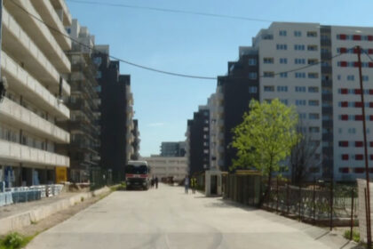 video blocajul din golf loveste piata imobiliarelor dezvoltatorii anunta o criza provocata de scumpirile materialelor de constructii 69e33a2243a57