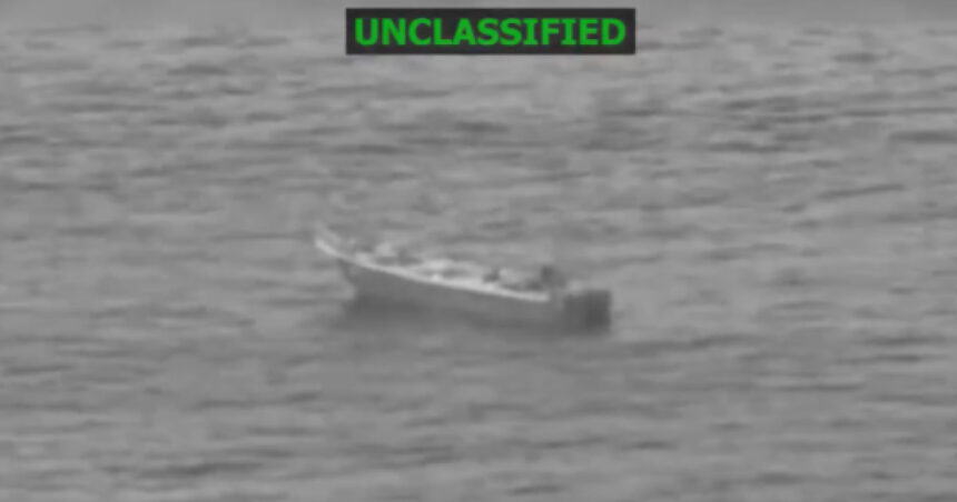 video doua persoane au fost ucise intr un atac american asupra unei nave suspectate de trafic de droguri 69ec6ec5e921b