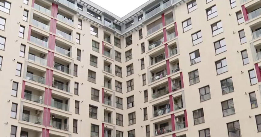 video explozie pe piata chiriilor tot mai multi romani amana sa cumpere locuinte si aleg solutia temporara oamenii sunt mult mai precauti 69edab121debd