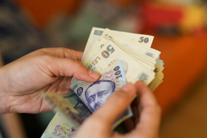 video guvernul discuta azi legea privind cumulul pensie salariu la stat cei care raman angajati pierd 85 din pensie 69f25c39986dd
