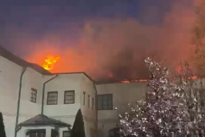 video incendiu violent la o manastire din valcea intervin pompieri din trei judete 69db2802e1bb7