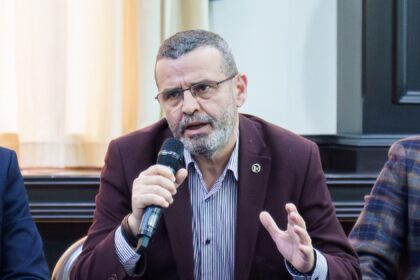 video stelica hagi director abadl care este adevarul despre conducta din mamaia nord si cum a fost posibil ca firma cu rezervorul de gaz in nisip sa castige din nou sectorul de plaja 69cd83cbb95f2
