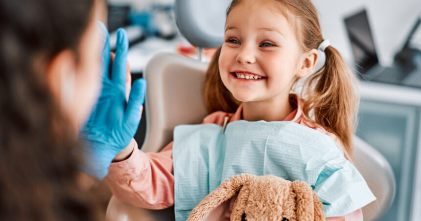 video un medic stomatolog scolar la 6 000 de elevi la sate exista doar opt cabinete in toata tara principala cauza este subfinantarea 69d1fbaa5f953