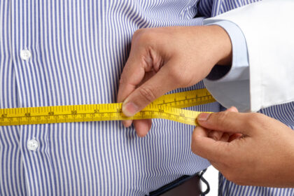 video un roman din patru sufera de obezitate legatura dintre grasimea abdominala si sanatate cand devine aceasta periculoasa 69d497a0e503f