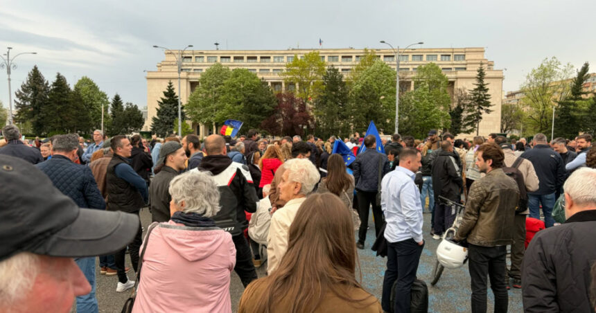 videofoto manifestatie in piata victoriei pentru sustinerea premierului ilie bolojan 69e65ccd6d53b