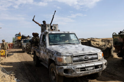 zeci de persoane ucise in lovituri lansate de avioane militare in nord estul nigeriei 69dbecdc155ef