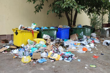 65 de localitati din judetul bacau au ramas fara servicii de salubrizare a fost declarata stare de alerta 69f62430753f3