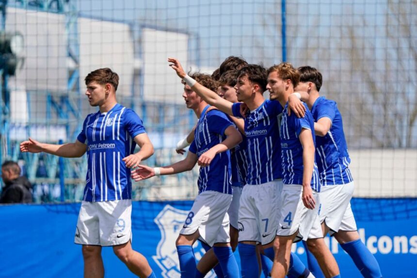 au luat titlul juniorii sub 17 ani de la farul constanta sunt campionii romaniei 6a01de464aba1
