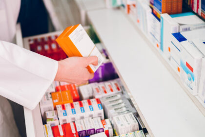 avertismentul doctorilor despre medicamentele expirate ce riscuri ascund pastilele uitate in sertar 6a080203f2ba0
