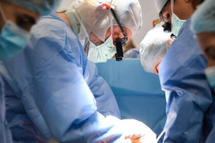 ce diagnostic a primit o femeie care avea dureri in piept la efort si cum a fost tratata 6a0ab6b7d6406