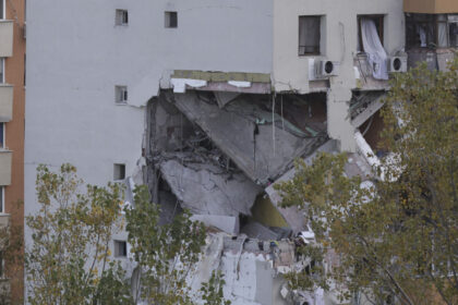 ciprian ciucu anunta ca a semnat in sfarsit contractul de punere in siguranta a blocului afectat de explozia din rahova 69fe1edd7ac67