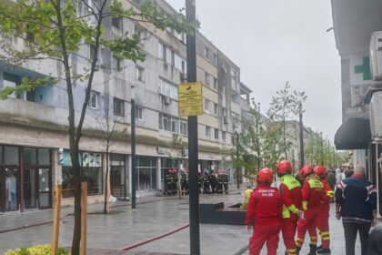 constanta incendiu la un magazin de pe strada stefan cel mare 6a003a81efecc