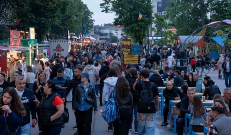 constanta restrictii de trafic pe bulevardul tomis pentru food truck festival si promenada de weekend 6a0f2b8c844c9