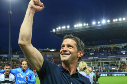 cristi chivu dupa ce inter milano a castigat campionatul italiei cum sarbatoresc o tigara mesaj pentru jucatori 69f841b50c273