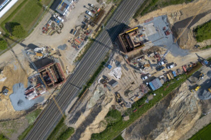 cum arata santierul fara muncitori dronele si utilajele autonome schimba constructia drumurilor si tunelurilor in europa 6a1b11b909683