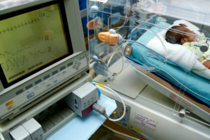 dsp a facut verificari la maternitatea polizu unde un nou nascut prematur a murit un medic a fost amendat precizarile spitalului 6a03106fbf3bb
