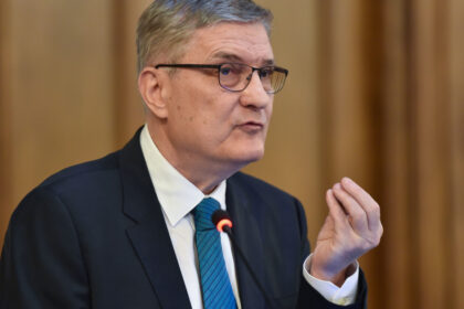 exclusiv presedintele consiliului fiscal romania risca stagflatie si o retrogradare la junk daca nu continua reducerea deficitului 6a0c7d47cef70