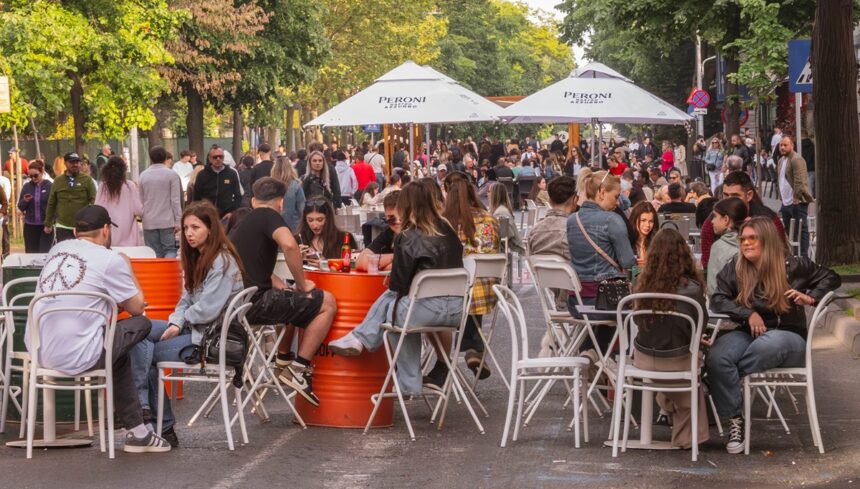 foto atentie soferi bulevardul tomis din constanta ramane pietonal si luni de ziua copilului vezi aici restrictiile anuntate de primarie 6a18313178986