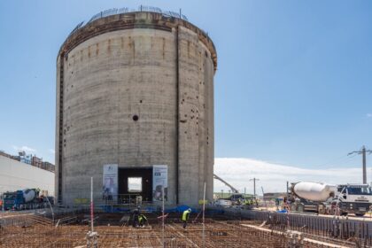 foto prima turnare continua de beton la unitatea 1 a centralei nuclearoelectrice de la cernavoda 6a0ad47f77824