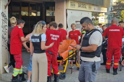 foto video trei barbati injunghiati intr un bar din zona ciresica vezi aici condamnarile finale 6a0f36158ae06