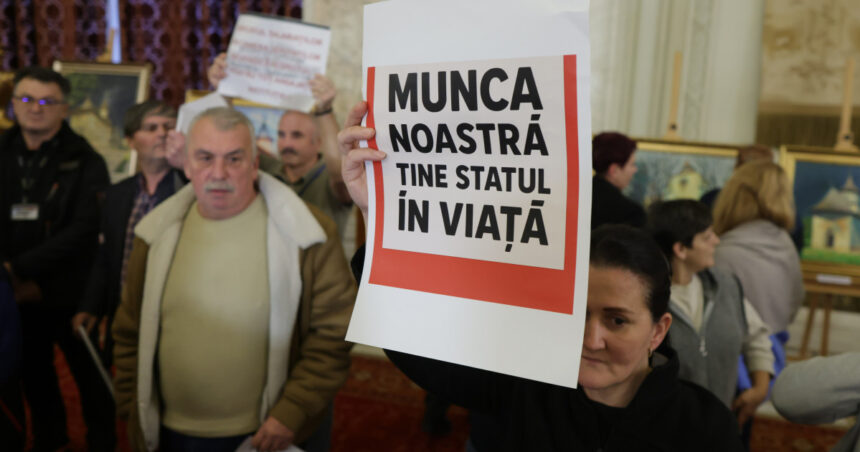 functionarii din parlament ameninta cu greva generala din cauza noii legi a salarizarii nu solicitam privilegii 6a18286677832