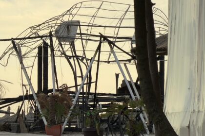 galerie foto video dezastru in mamaia imaginile de dupa incendiul care a mistuit clubul argo 6a0d5502ecec3