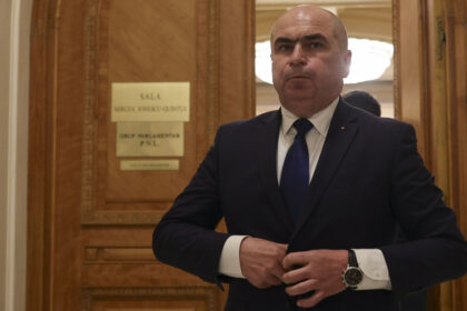 ilie bolojan psd vrea sa fie in guvernare dar nu in fata ci in spate la surubareala comparatie cu partidul syriza 6a0724831b21f