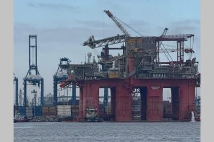 incep lucrarile la conducta offshore din proiectul neptun deep castoro 10 va instala primul tronson in zona de tarm din tuzla 69f89edb814b8