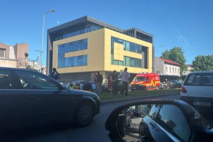 interventie pe bulevardul mamaia o persoana a fost resuscitata in strada 6a15ae75b3324