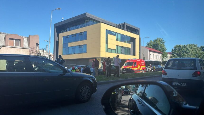 interventie pe bulevardul mamaia o persoana a fost resuscitata in strada 6a15ae75b3324