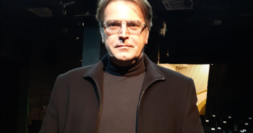 ioan isaiu ultim omagiu in foaierul teatrului national din cluj napoca actorul va fi inmormantat miercuri la dej 6a00a922dd445