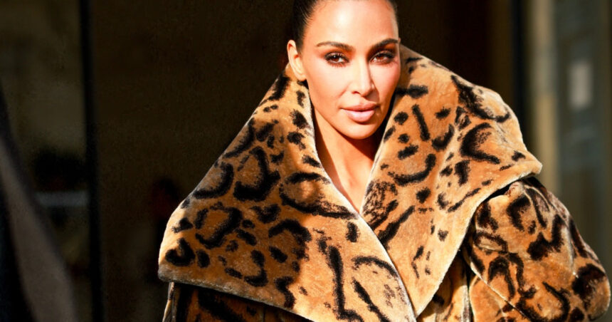 kim kardashian cere despagubiri de 1 euro de la hotii bunici care au jefuit o de bijuterii de 9 milioane de euro in paris 6a0c0ad62c056