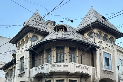 medicul dermatolog andrei dimancea a reusit sa vanda o vila interbelica din centrul constantei iata cine este noul proprietar 6a06fc058783b