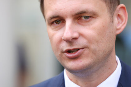 mircea abrudean la aproape o luna de la demisia ministrilor social democrati nu putem fugi de realitate psd sa si asume guvernarea 6a0d968270528