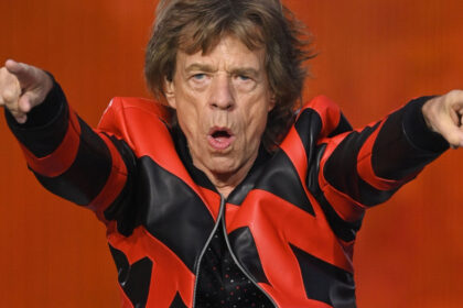 o petrecere la care participa starul mick jagger a fost oprita de politia italiana din cauza unei reguli neobisnuite 6a12b26e296b6