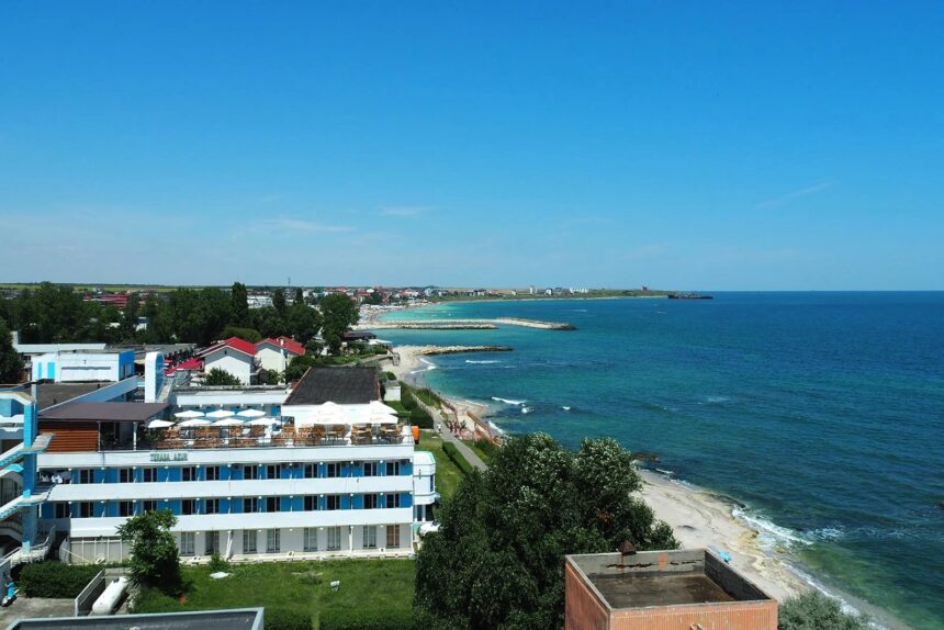 oportunitate in costinesti hotel situat la malul marii scos la licitatie 6a00ffd935318