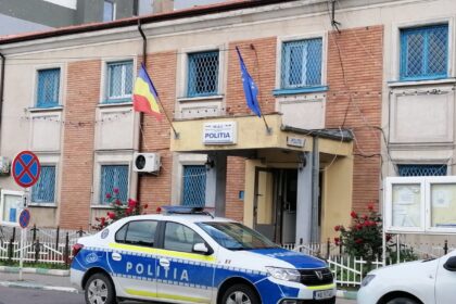 pericol public in navodari un barbat cu probleme psihice ataca oameni si le fura bunurile 69fa7d757f221