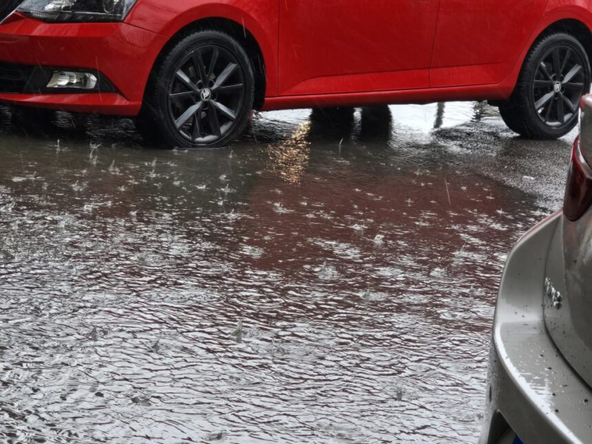 ploi torentiale in constanta meteorologii anunta cantitati importante de apa 6a096b16dcd1c