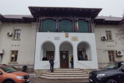 premiera in justitia din dobrogea minor trimis in judecata la mangalia pentru infractiuni la legea faptelor cu caracter fascist legionar rasist sau xenofob 6a1870792c009