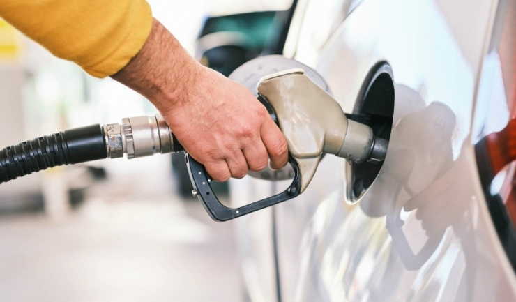 preturile la carburanti cresc pentru a patra zi la rand motorina se apropie din nou de 10 lei pe litru 69f63f8654638
