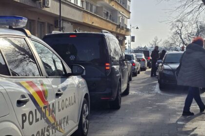 procesul deschis de consilierii usr constanta pentru taxa de 200 de lei ramane pe rol vezi aici decizia instantei 6a0dcc0828f86