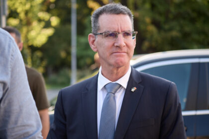 romania a devenit o parte din mine mesajul ambasadorului israelului despre tara in care s au nascut parintii sai 6a1751eb6359d