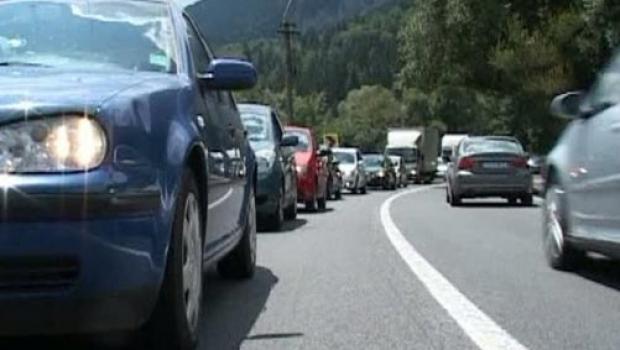 trafic intens pe valea prahovei la finalul minivacantei de 1 mai 69f785da8837d