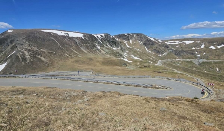 transalpina se redeschide pe sectorul ranca curpat cu restrictii de circulatie 6a185f030efb7